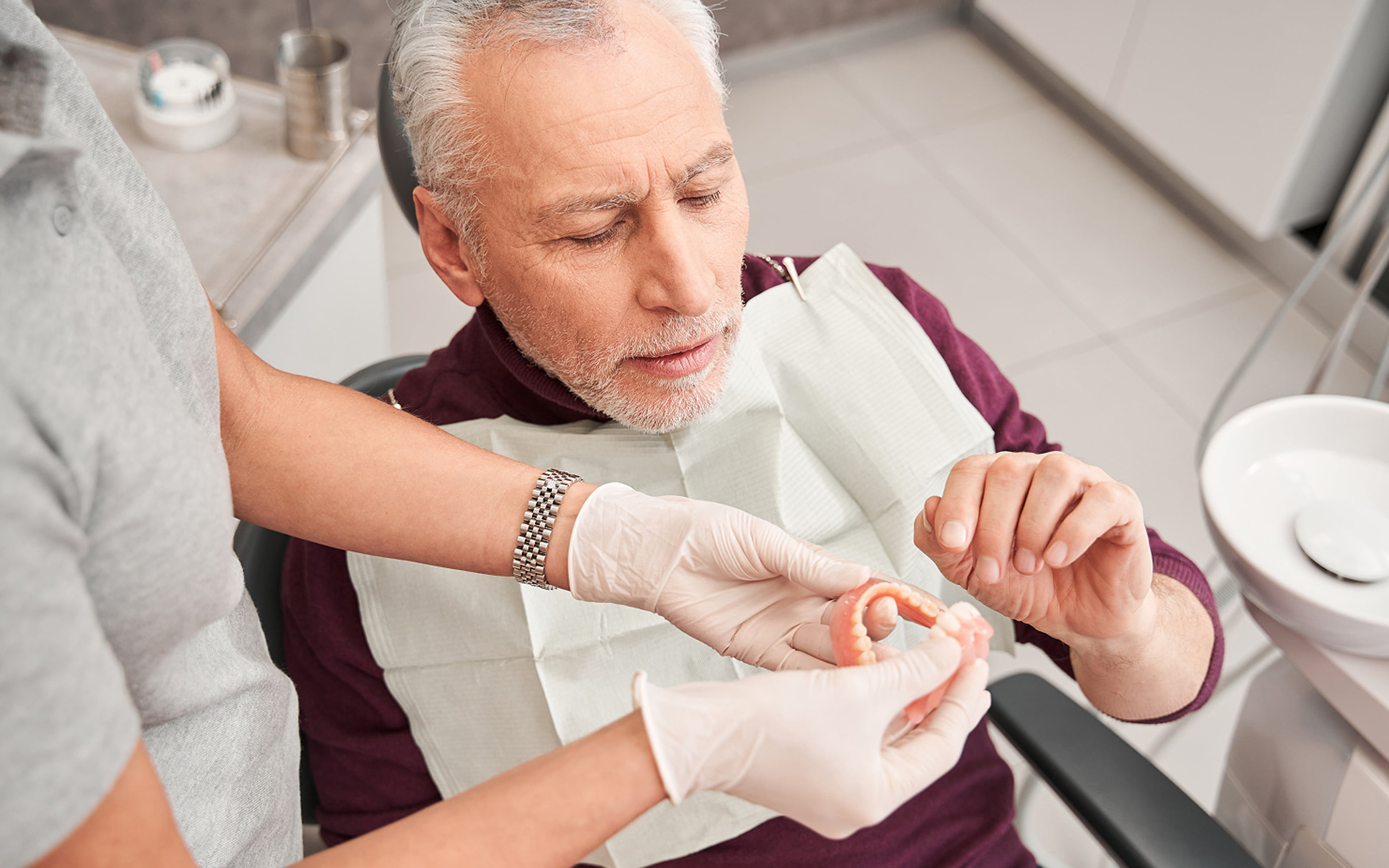 Why dentures become loose