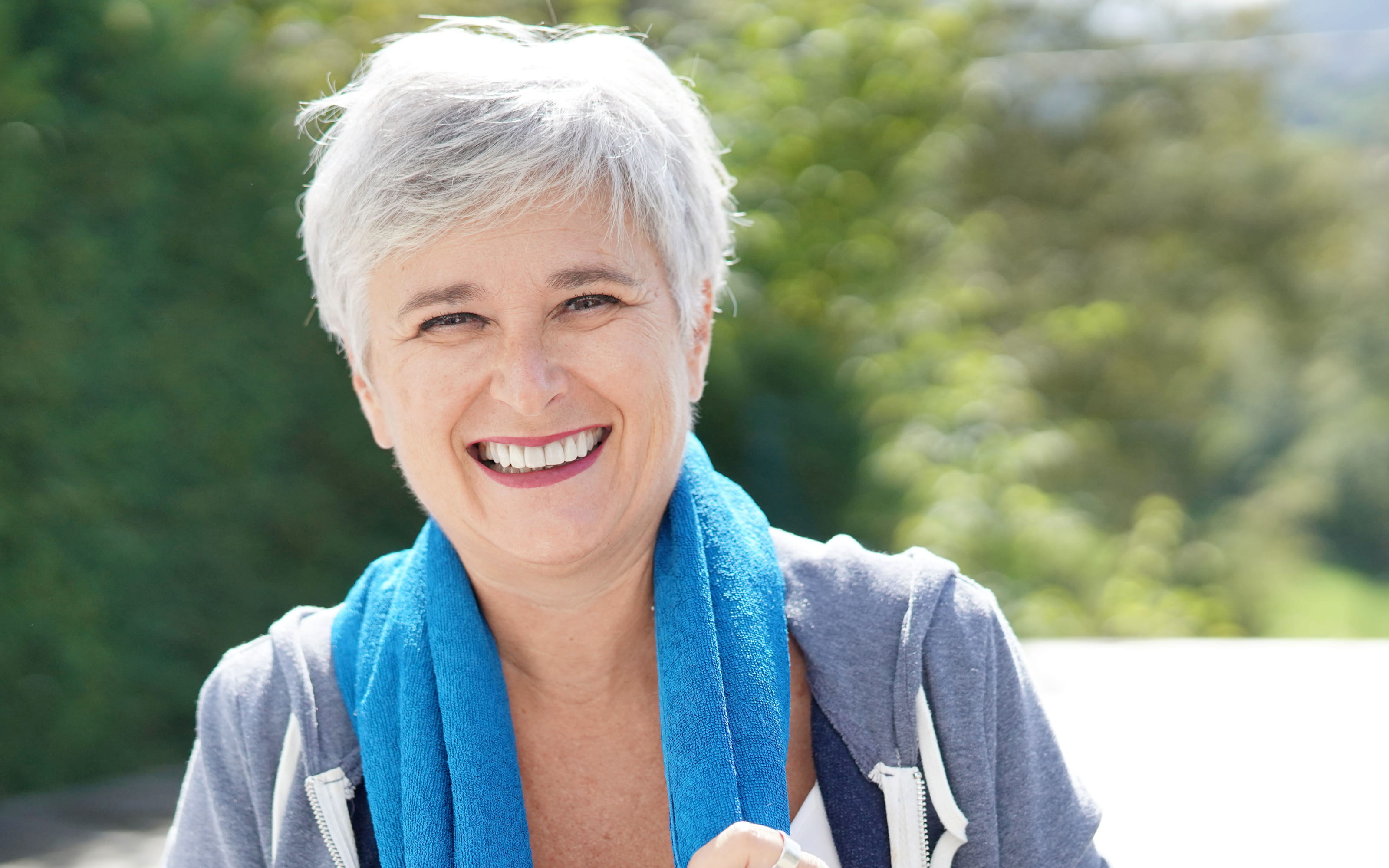 Why choose permanent teeth replacement